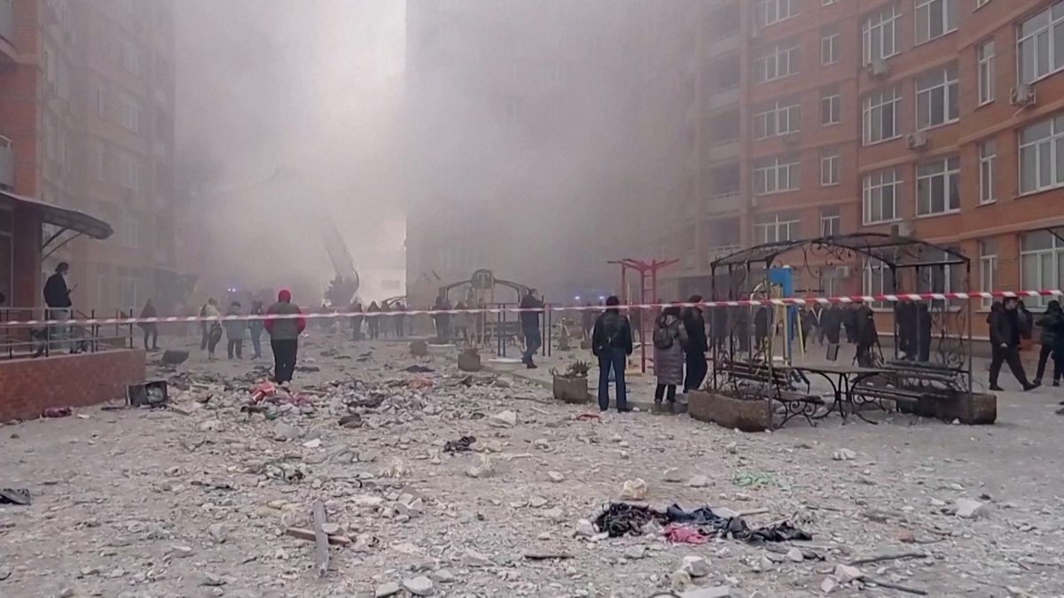 Ukrajinská města hlásí nové exploze. Odpovíme, vzkázal Zelenskyj